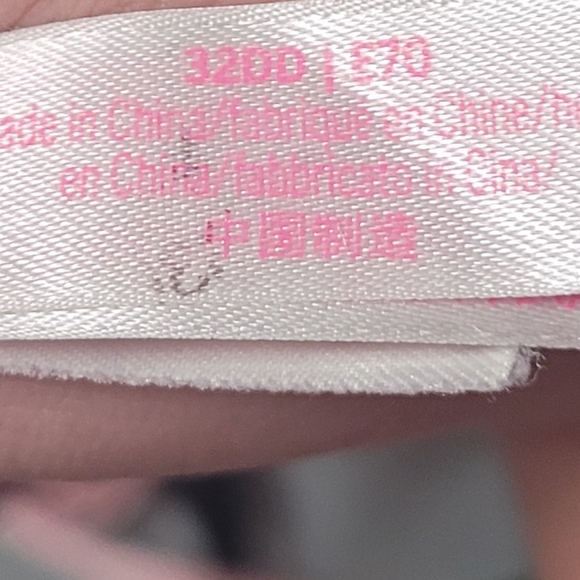 Victoria Secret Push Up Bra - Picture 3 of 3